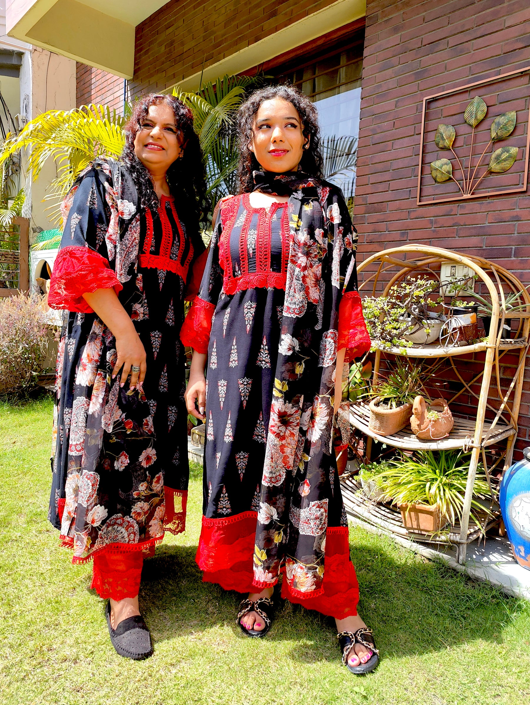 Black Cotton Red Lace Stitched Suit Set