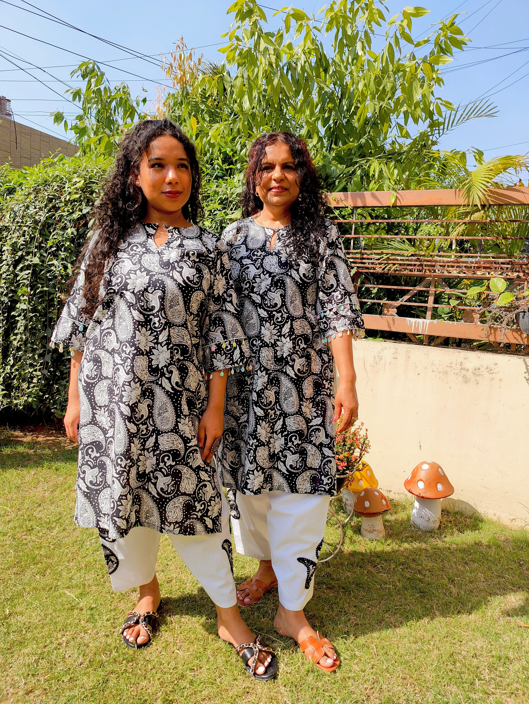 Black Paisley Digital Printed Cotton stitched Co-Ord Set