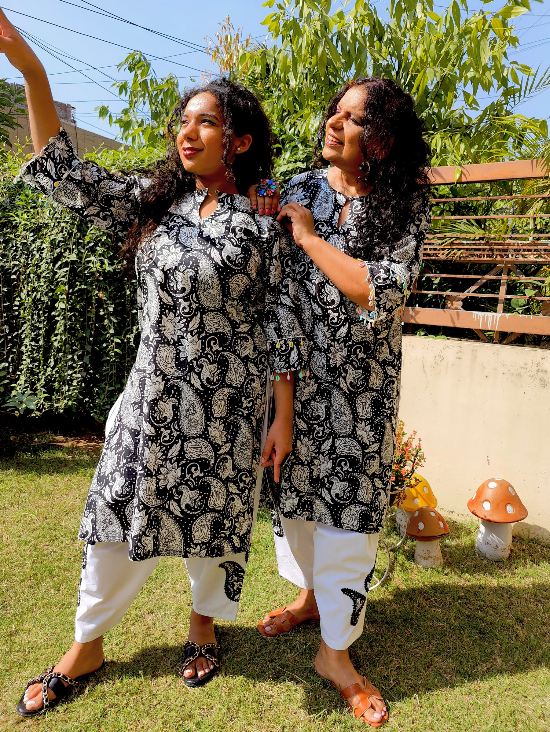 Black Paisley Digital Printed Cotton stitched Co-Ord Set