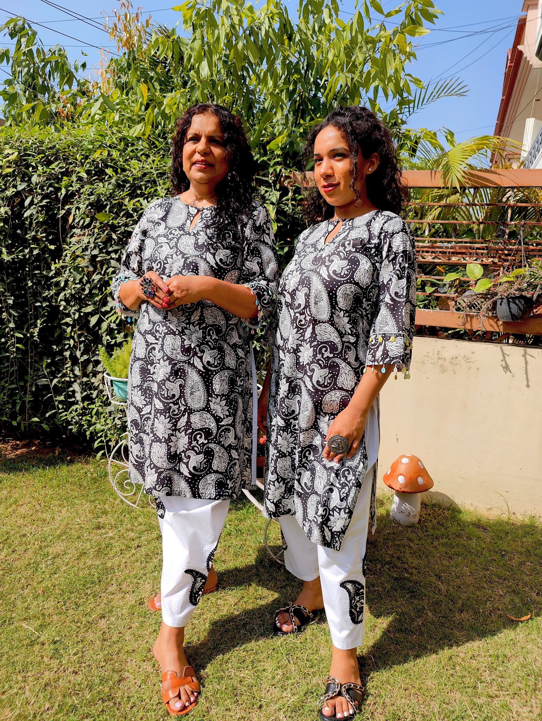 Black Paisley Digital Printed Cotton stitched Co-Ord Set