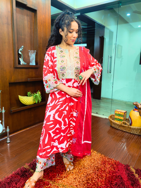 Red and White Floral Embroidered Lace Stitched Suit Set