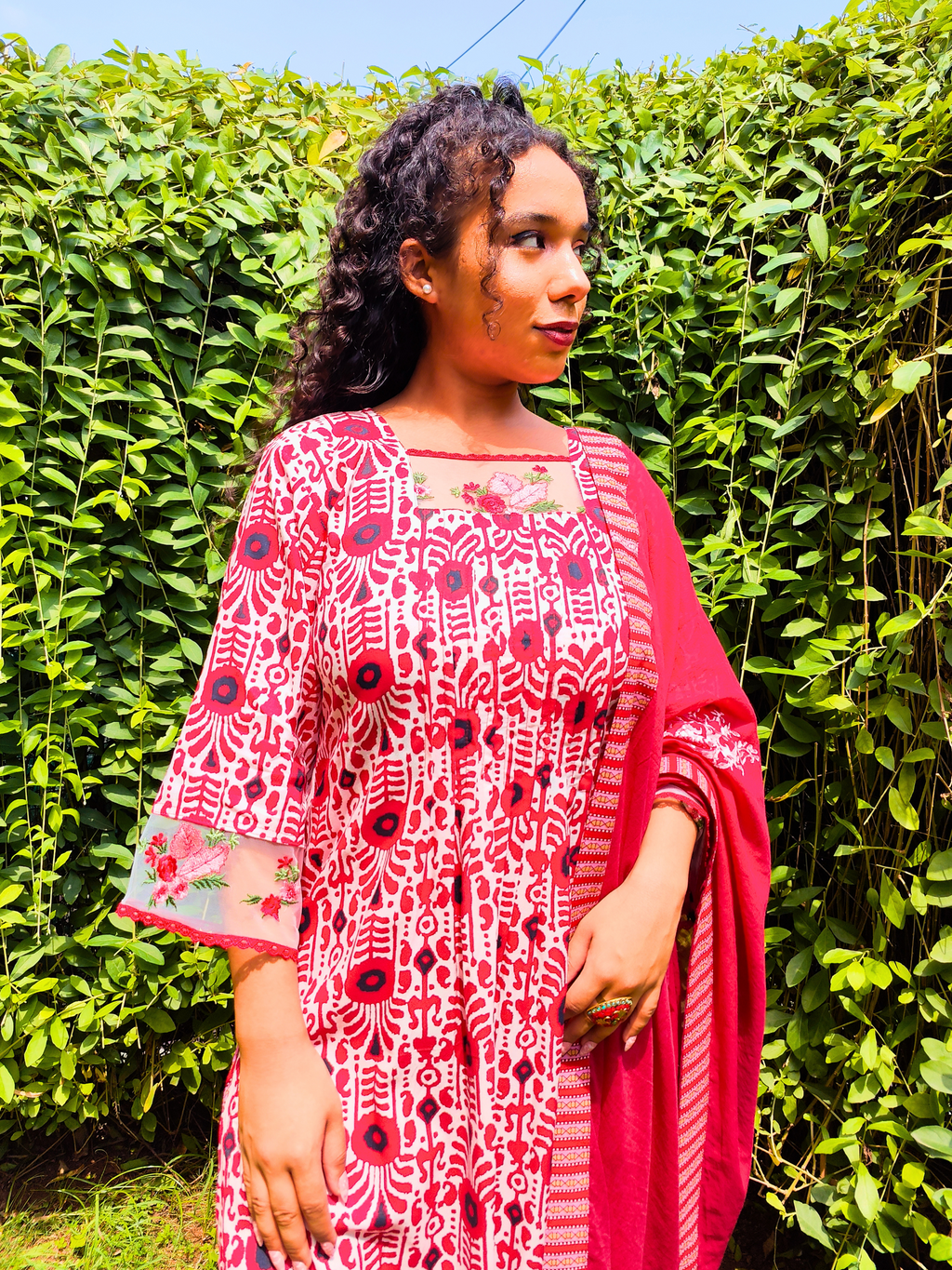 Red and White Floral Embroidered Lace Cotton Stitched Suit Set