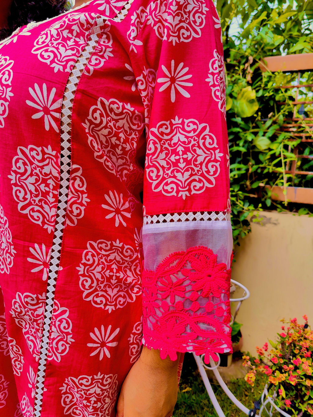 Magenta handblock Cotton White Lace Stitched Co-Ord Set