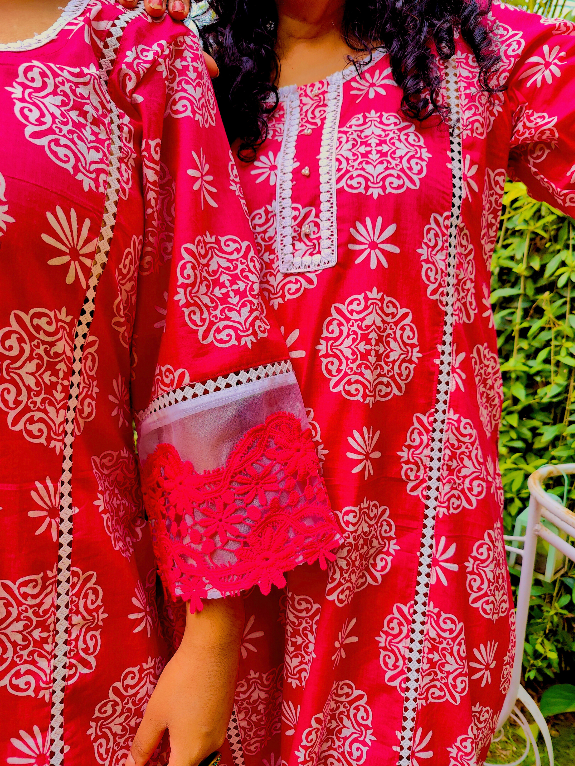 Magenta handblock Cotton White Lace Stitched Co-Ord Set