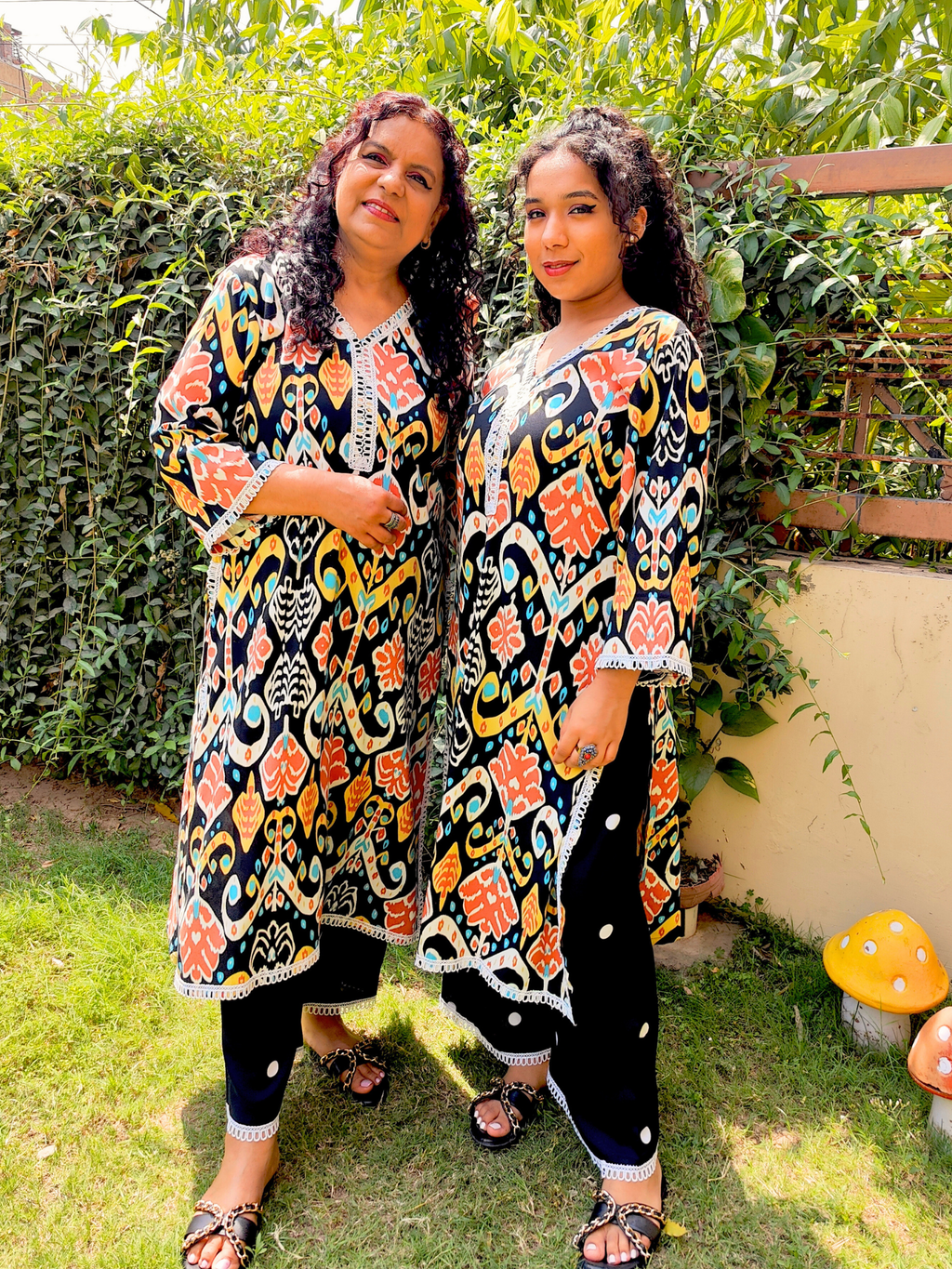 Black Abstract Digital Printed Cotton Stitched Co-Ord Set