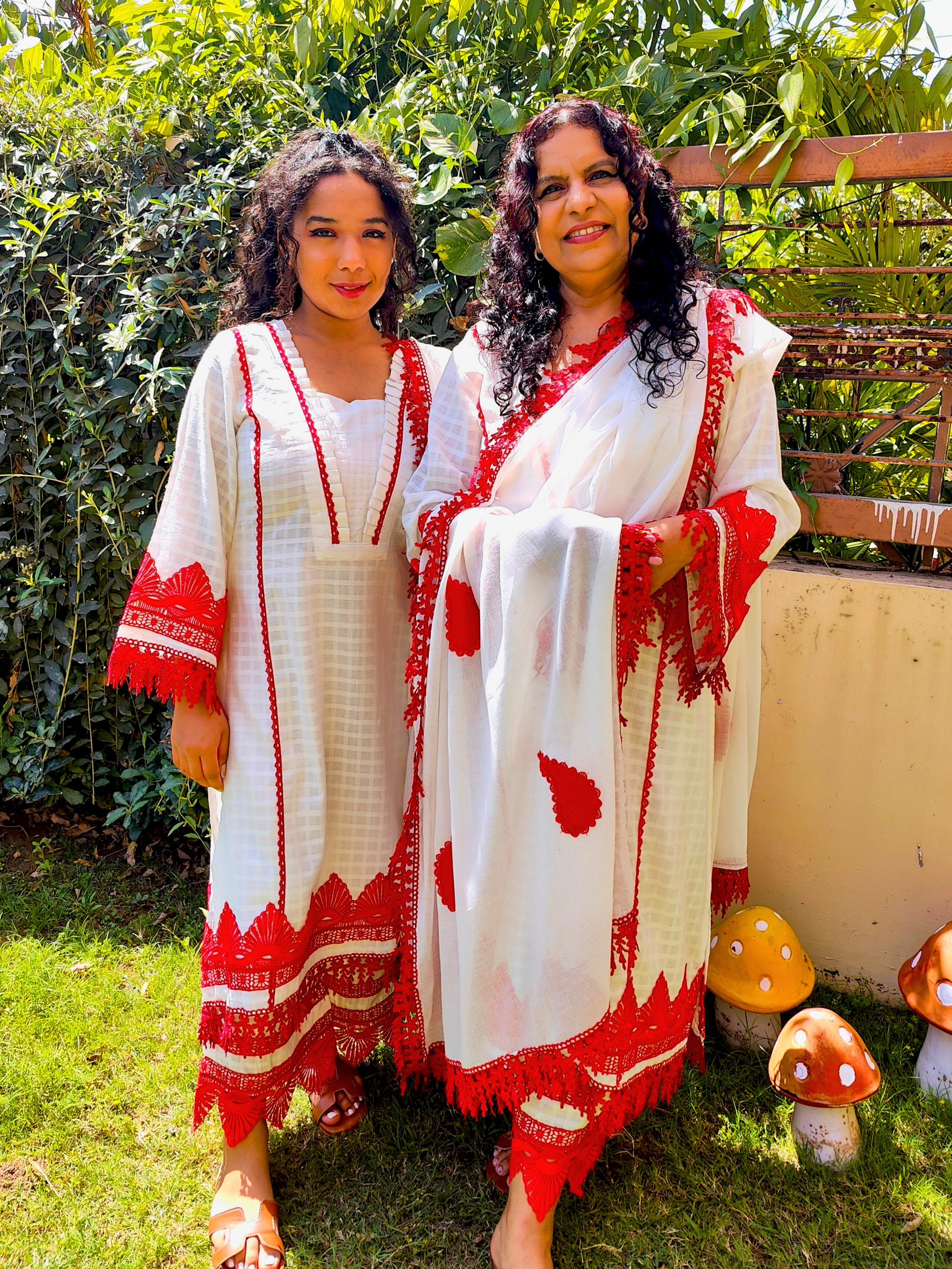 White Cotton Red Lace Paisley Stitched Suit Set