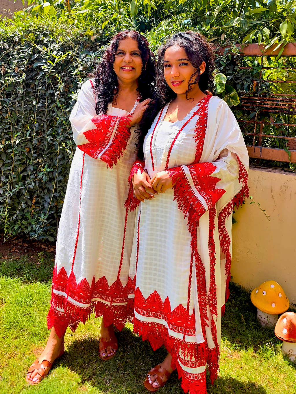 White Cotton Red Lace Paisley Stitched Suit Set