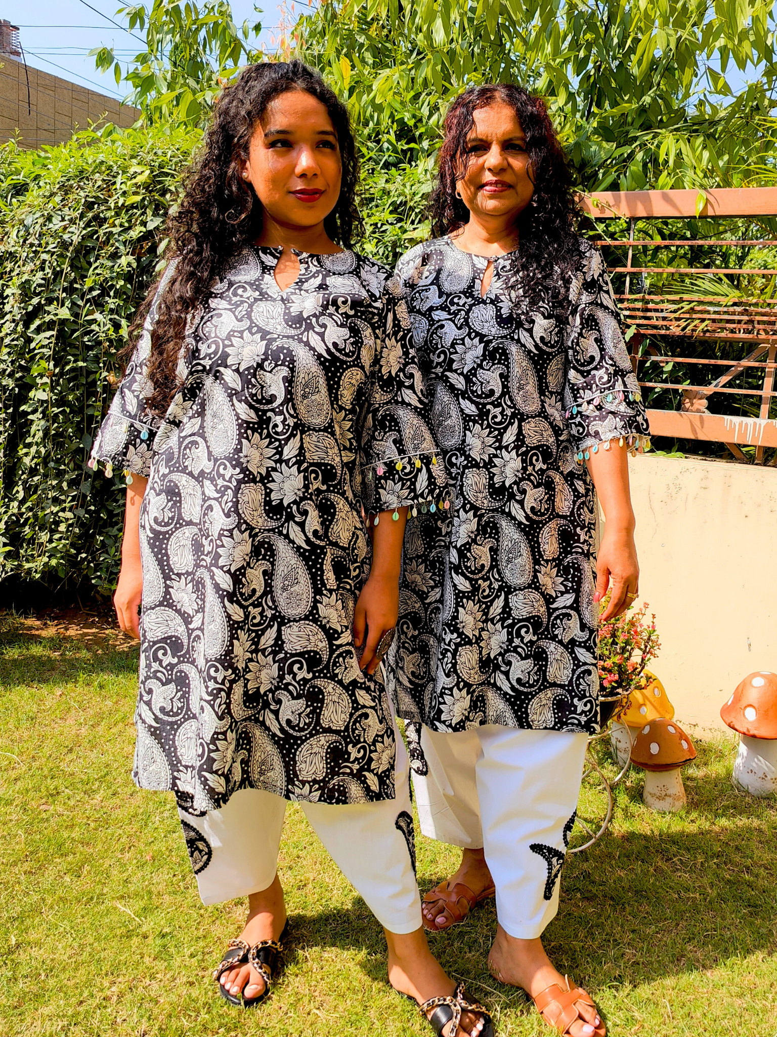 Black Paisley Digital Printed Cotton stitched Co-Ord Set