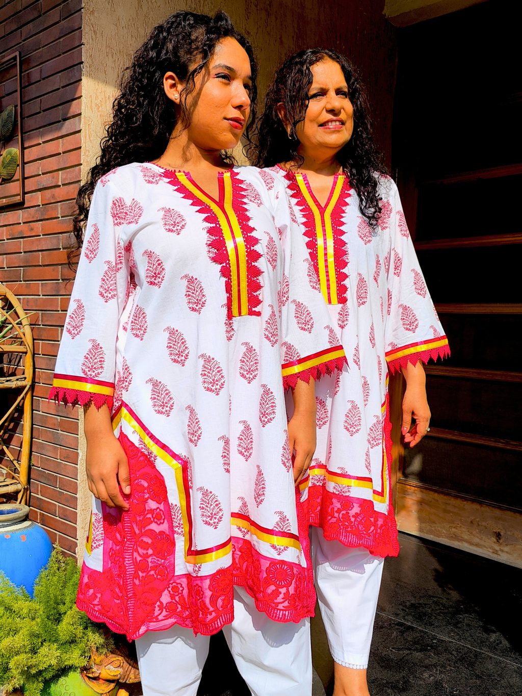 White Handblock Magenta Italian Lace Cotton Stitched Co-Ord Set