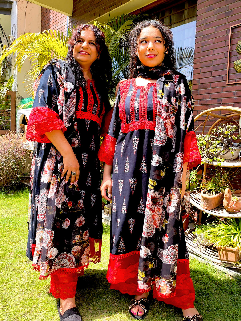 Black Cotton Red Lace Stitched Suit Set