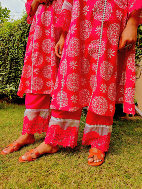 Magenta handblock Cotton White Lace Stitched Co-Ord Set