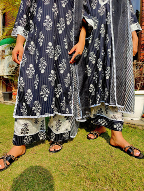 Black Striped White Lace Cotton Stitched Suit Set